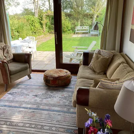 Duinhuisje 10 - Bungalowpark Mooyeveld- Uniek Gelegen In De Duinen!